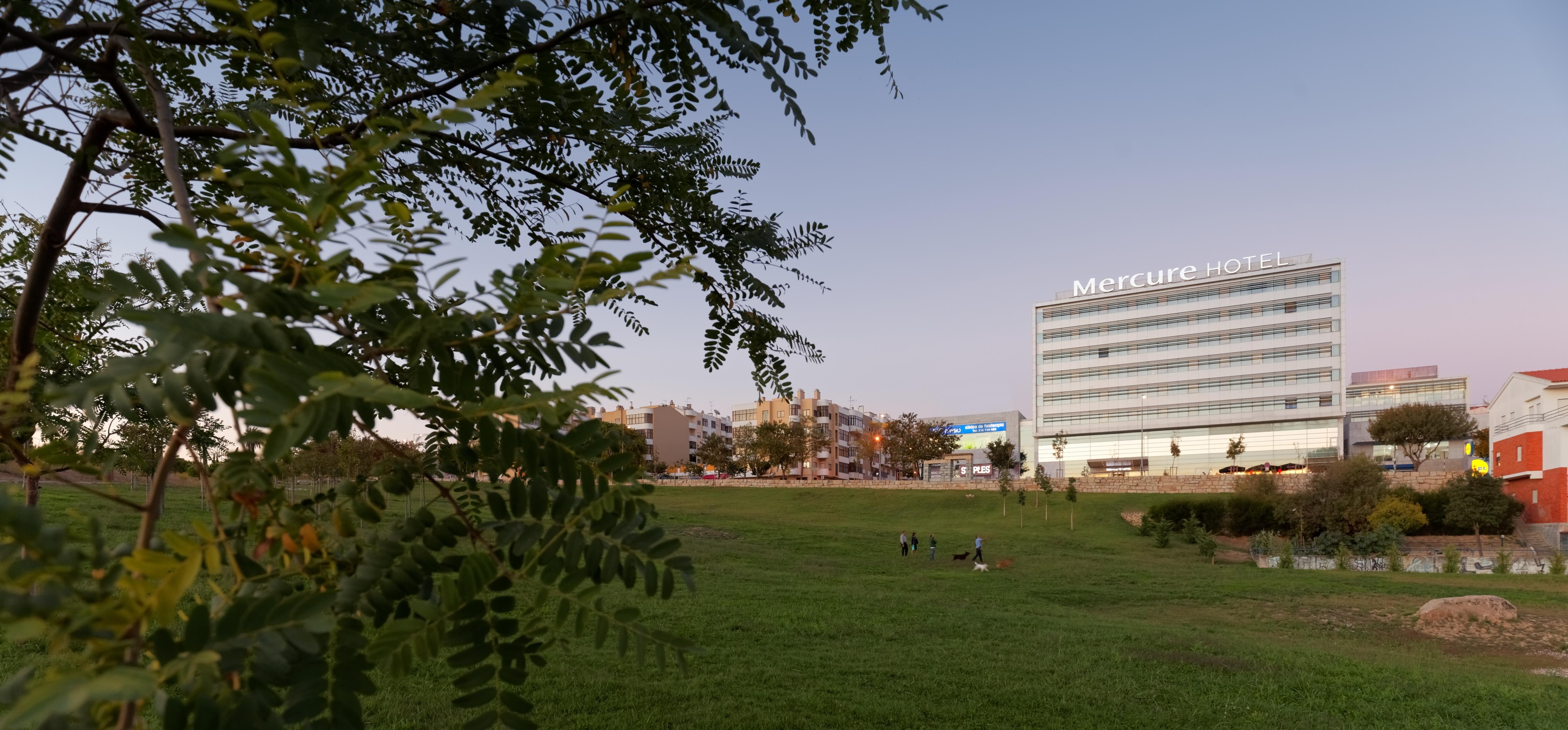 Mercure Lisboa Almada Exterior photo