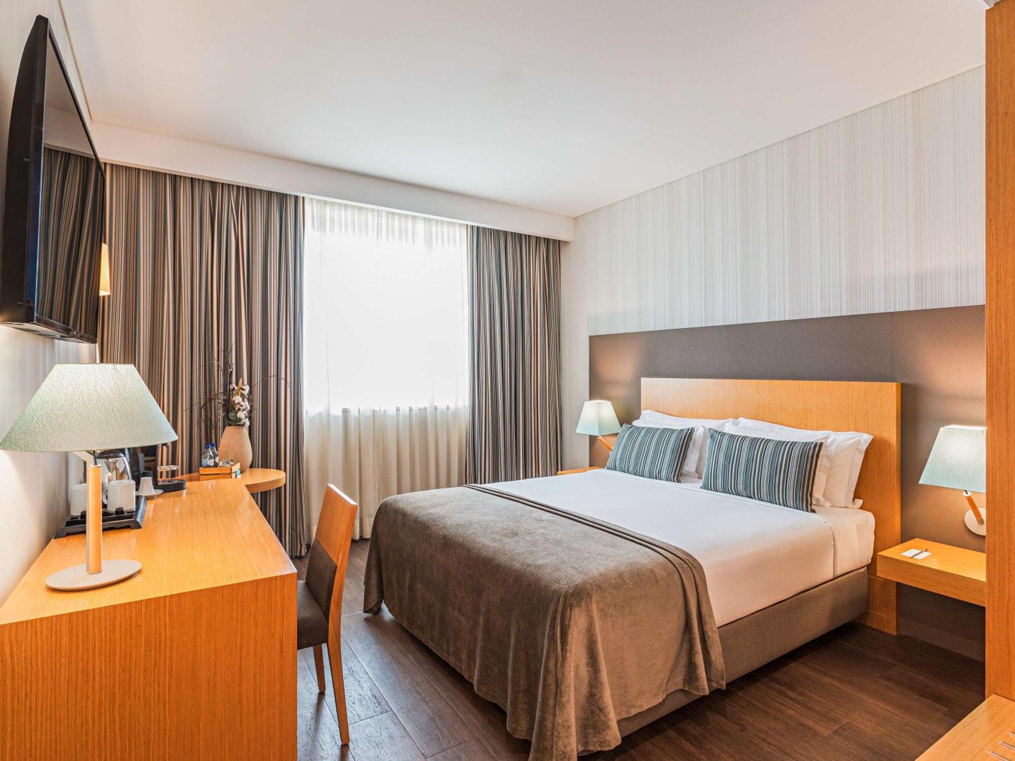 Mercure Lisboa Almada Exterior photo